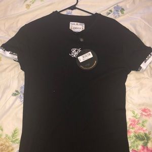 SikSilk Black Tee